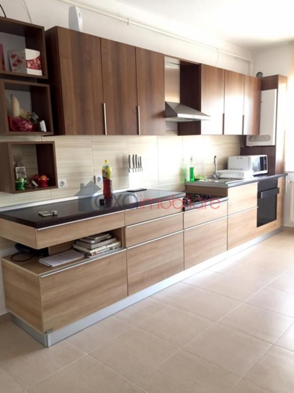 Apartament 3 camere de vanzare
