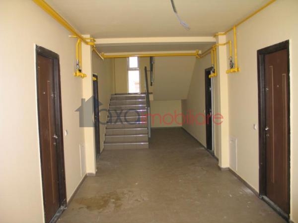 Apartament 3 camere de vanzare