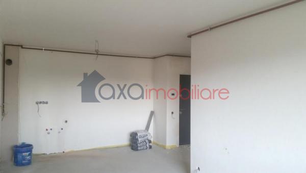 Apartament 3 camere de vanzare
