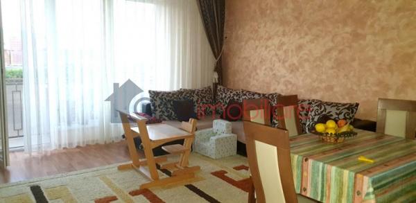 Apartament 3 camere de vanzare in Floresti