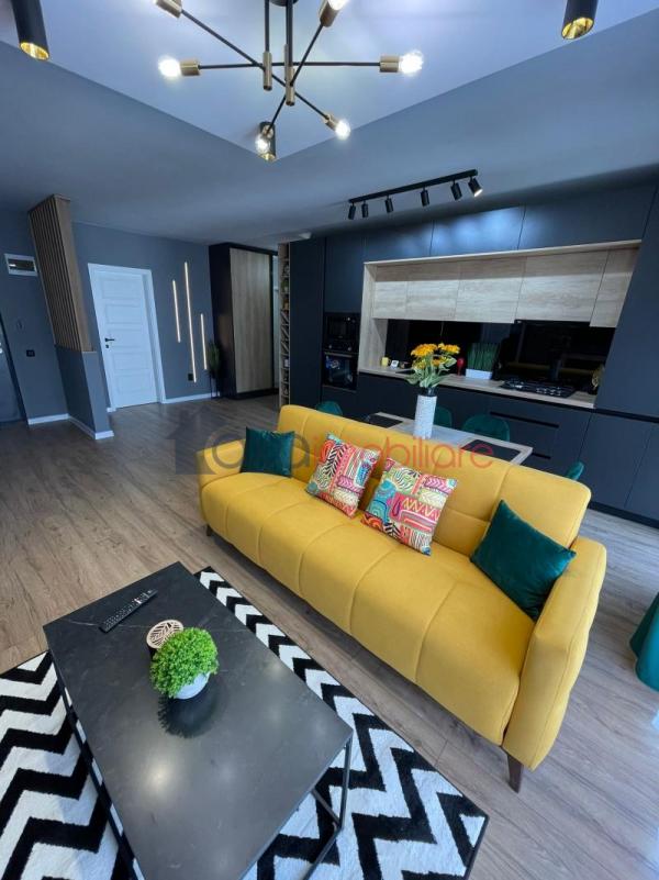 Apartament 3 camere de vanzare in Floresti