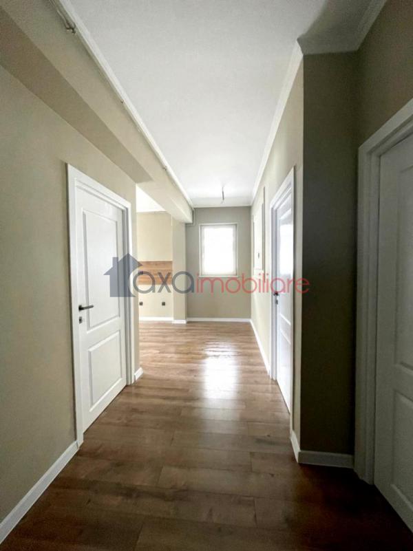 Apartament 3 camere de vanzare in Floresti
