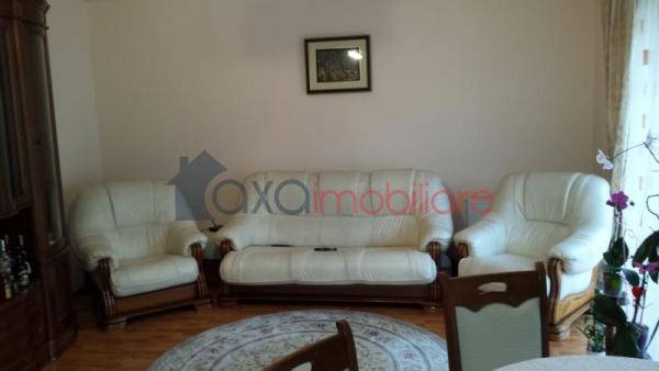 Apartament 4 camere de vanzare